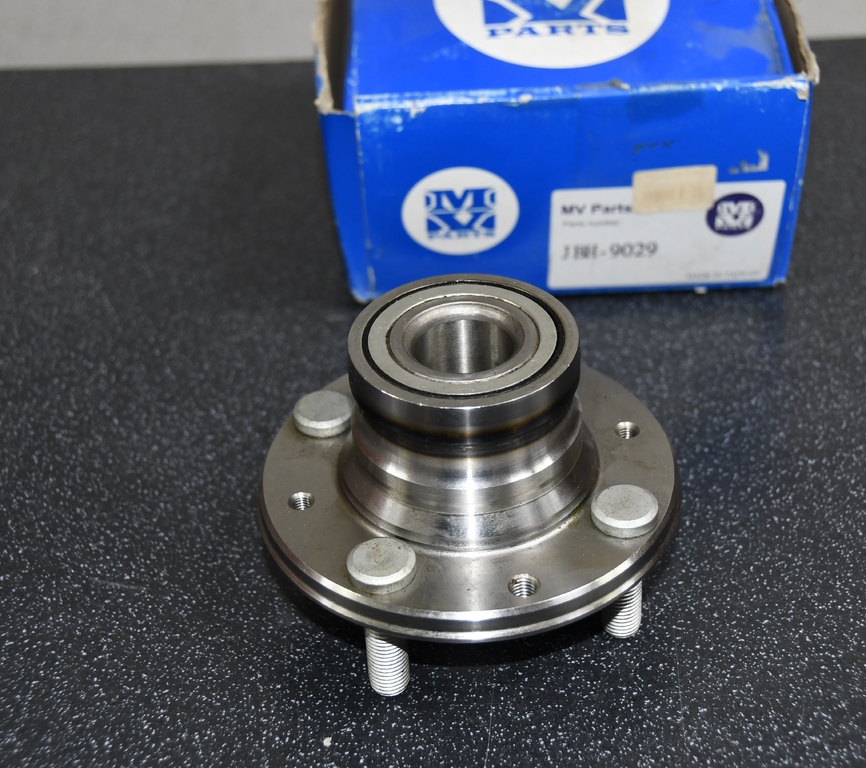 Ступица с подшипником в сборе Зад MITSUBISHI MIRAGE Carisma 95- COLT LANCER MV PARTS JBH-9029