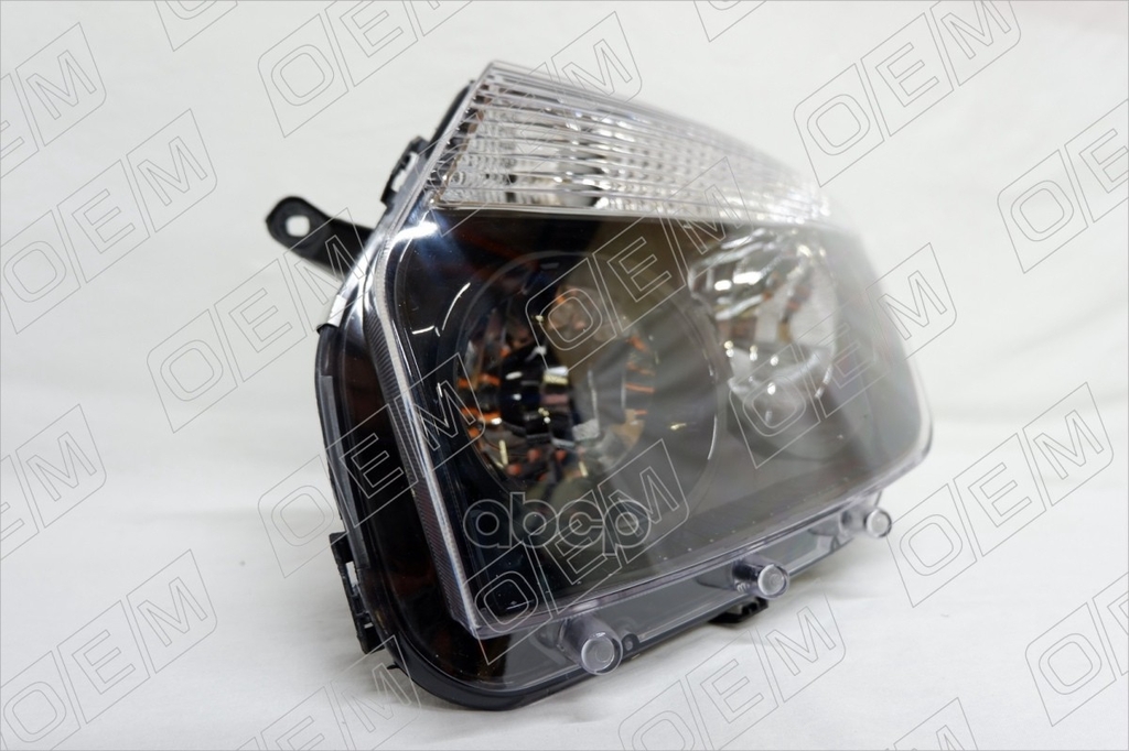 Фара левая Renault Duster 1 2011-2015, черная O.E.M. арт. OEM0165FL