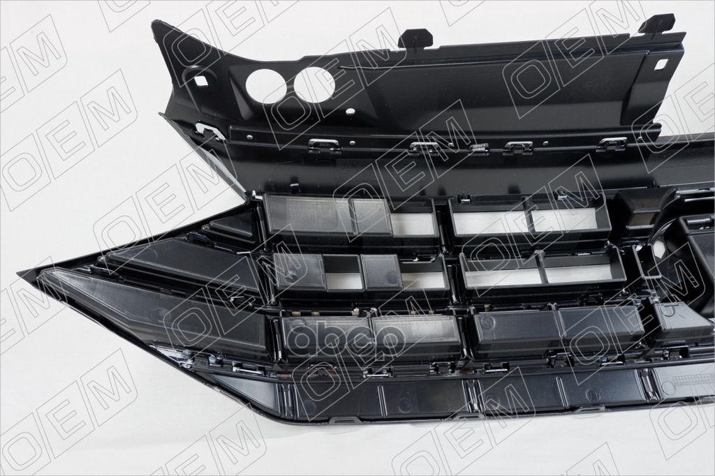 Решетка радиатора Volkswagen Jetta 7 (2020-нв) O.E.M. арт. OEM3129
