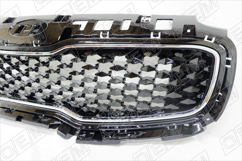 Решетка радиатора Kia Sportage 4 QL 2016-2018 O.E.M. арт. OEM3078