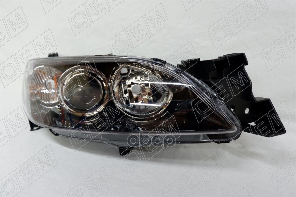 Фара правая Mazda 3 1 BK (2003-2009) седан, галоген O.E.M. арт. OEM0203FR