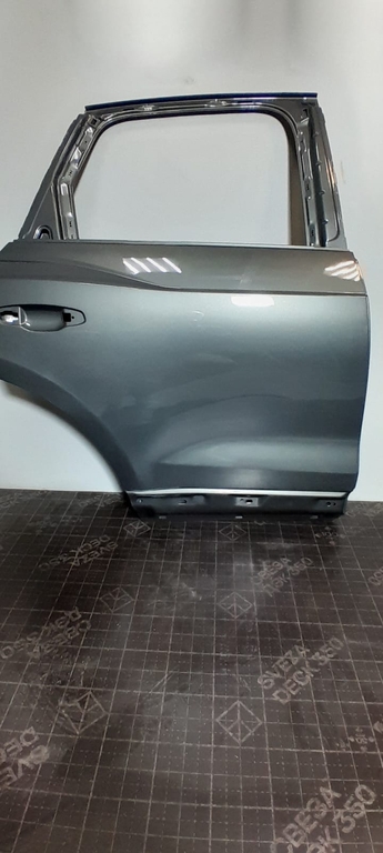 Дверь Зад Прав Audi Q3 F3 83A833052C б/у