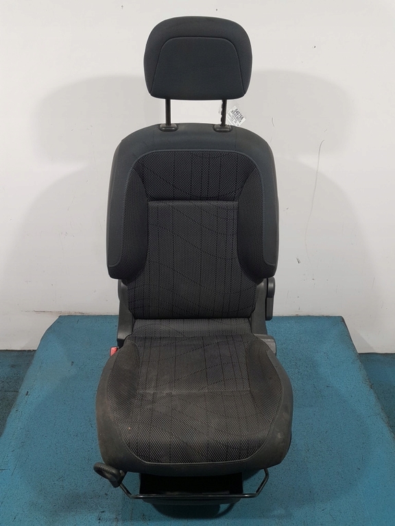 Сиденье Перед Лев PEUGEOT PARTNER TEPEE 8846Z8 б/у
