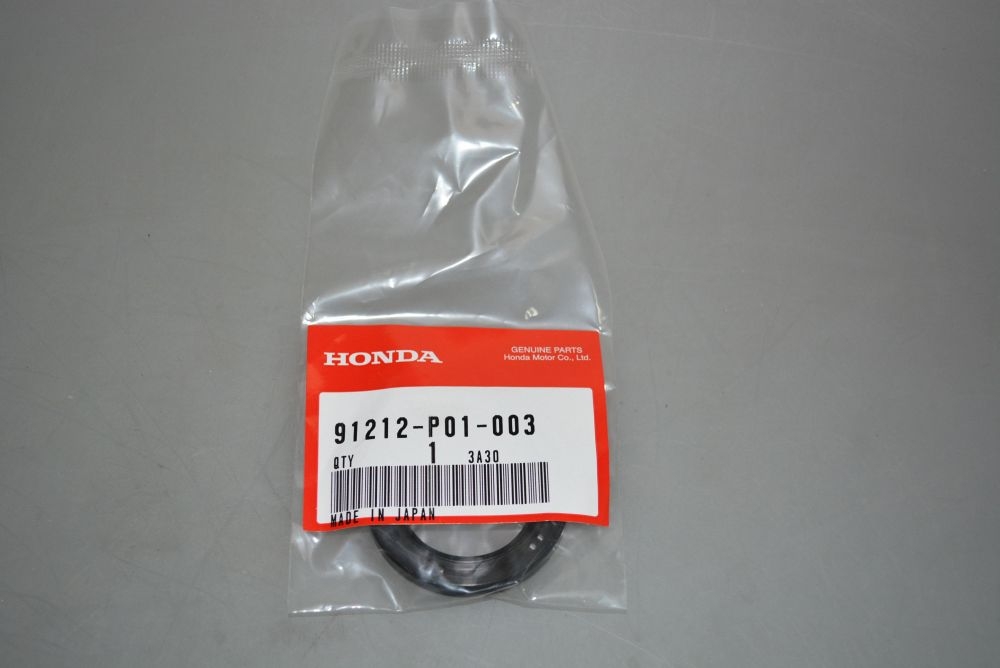 Сальник коленчатого вала Honda 91212P01003