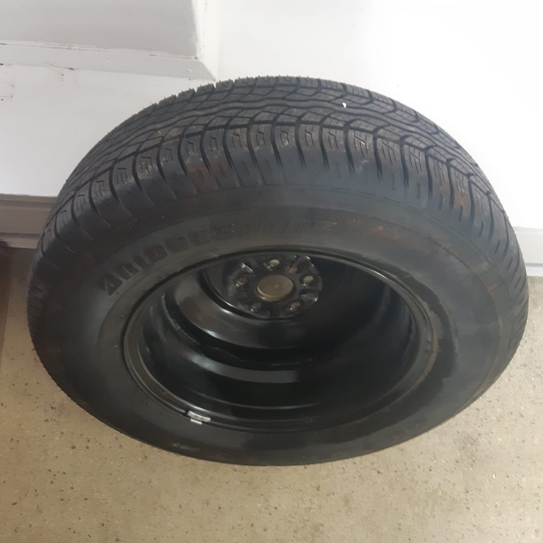 Колесо запасное BRIDGESTONE 225/70R16 2008 (Контрактный)