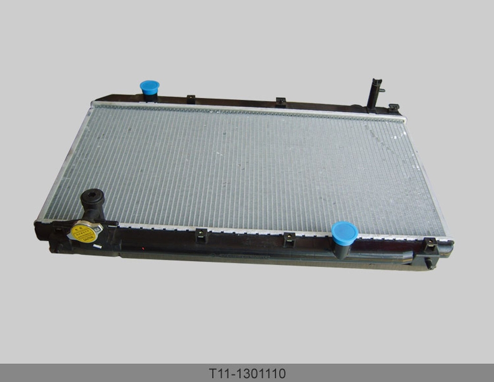 Радиатор охлаждения двигателя CHERY T111301110