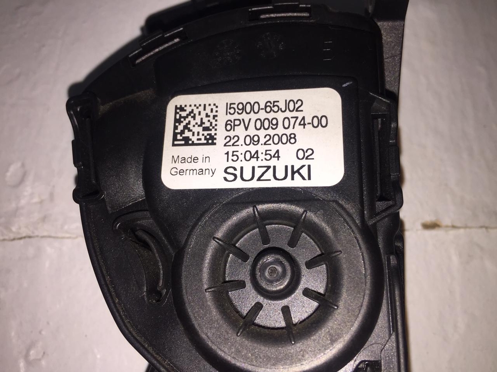 Педаль газа Suzuki Grand Vitara 2008 OEM I590065J02 (Контрактная)