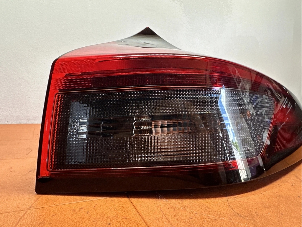 Фонарь светодиодный Зад Прав Nissan Rogue NISSAN 22023789