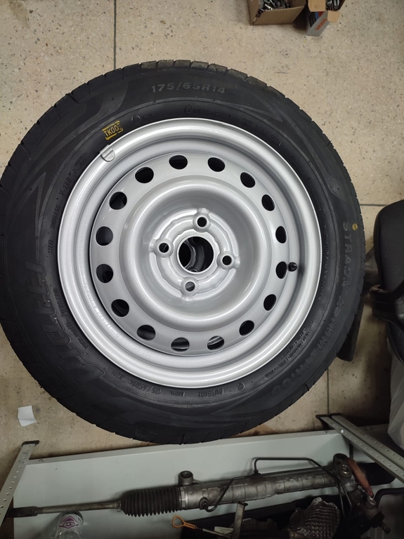 Комплект колес 175/65/R14 на штампованных дисках Hyundai Getz (отбалансированные, 4 колеса)