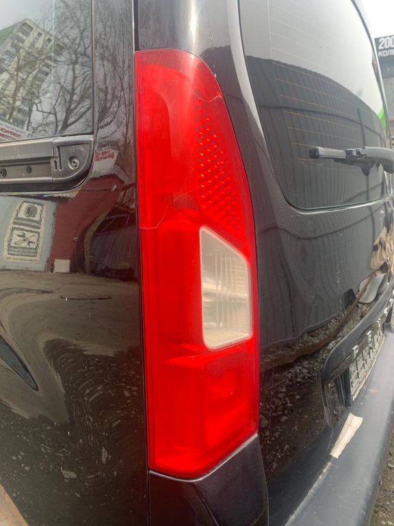 Фонарь Зад Лев PEUGEOT PARTNER TEPEE 6350FH б/у
