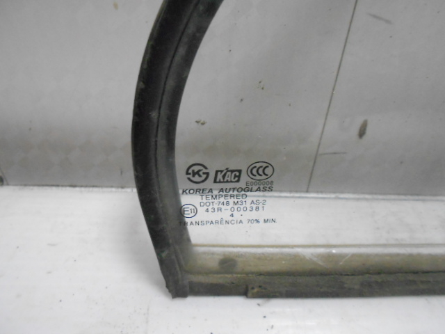 Стекло глухое HYUNDAI Accent Зад. Прав. Седан (б/у) 8357125000