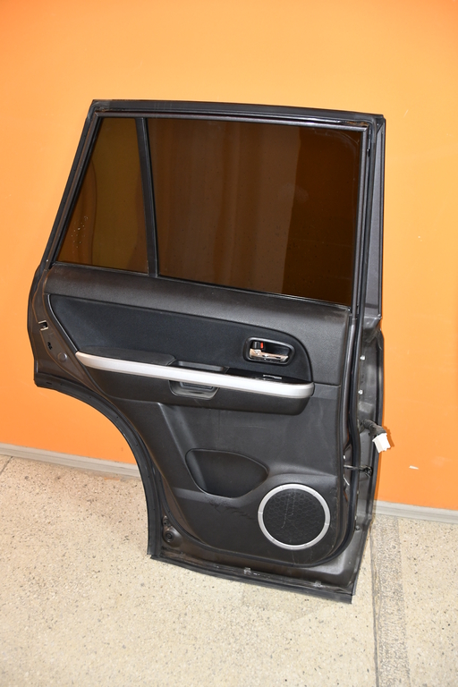 Дверь SUZUKI Grand Vitara TDA4W цвет ZMA - Quasar Gray  Зад.Лев. 2008 (Контрактный)