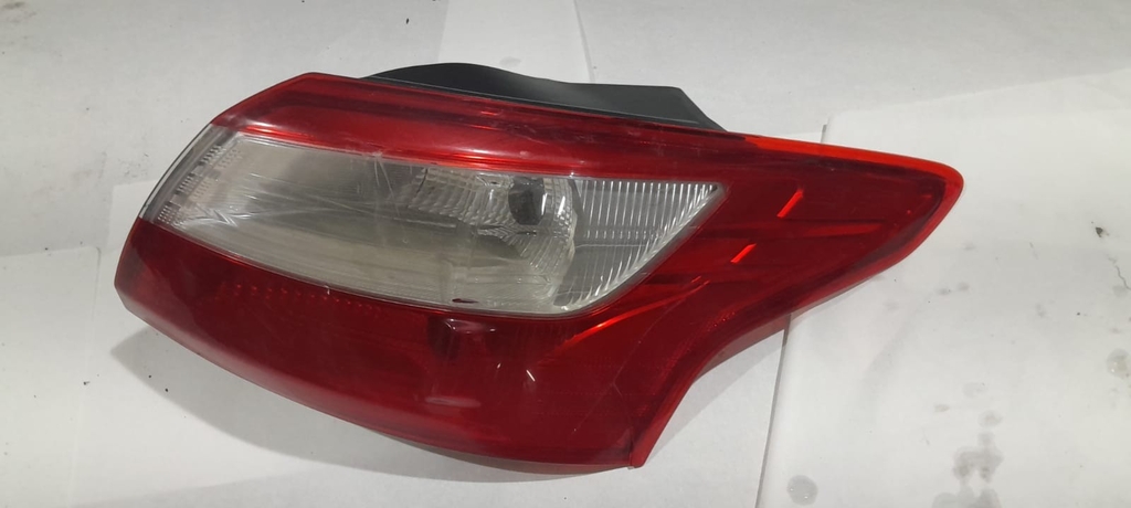 Фонарь Зад Прав FORD FOCUS 3 BM5113404C б/у