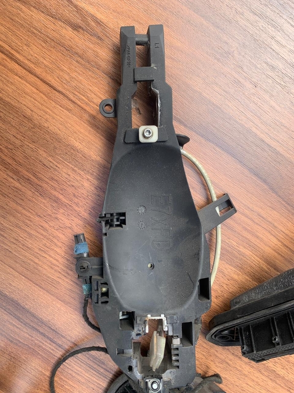 Замок двери Перед Лев BMW X5 E70 7202145 б/у
