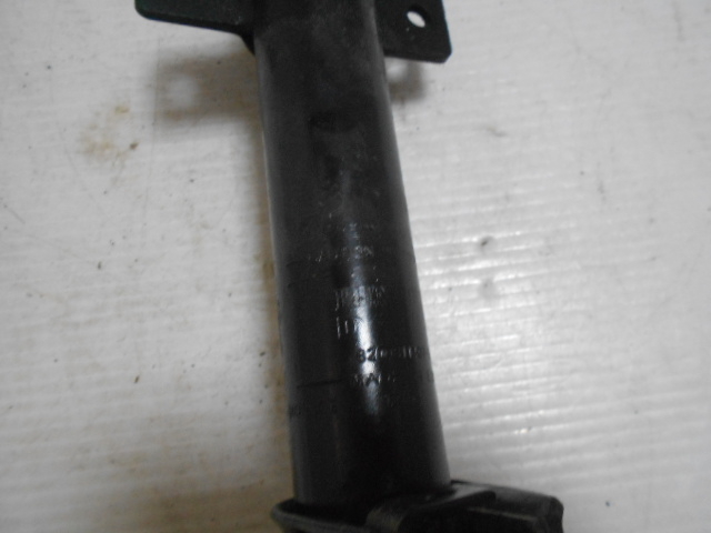 Амортизатор подвески RENAULT Duster Зад 562103964R