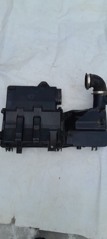 Корпус воздушного фильтра Mazda 3 BK MAZDA 1001409895 б/у
