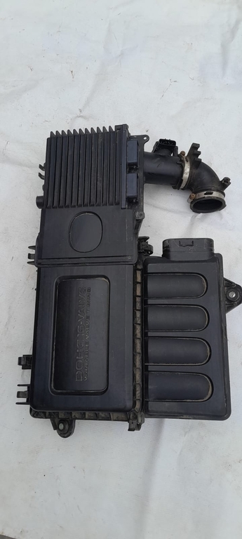 Корпус воздушного фильтра Mazda 3 BK MAZDA 1001409895 б/у