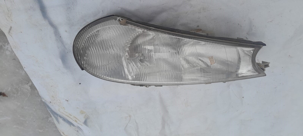Фара Прав FORD Mondeo 96BG13K060 б/у