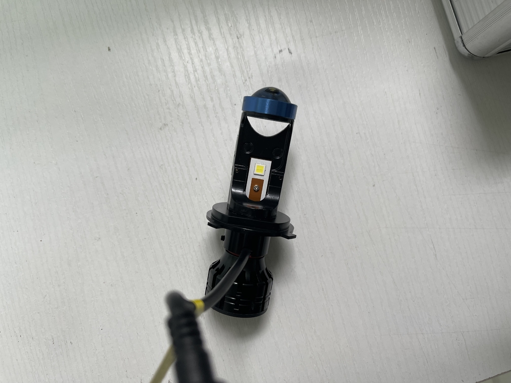 Светодиодные лампы с линзой P5, Led лампы H4 белый свет