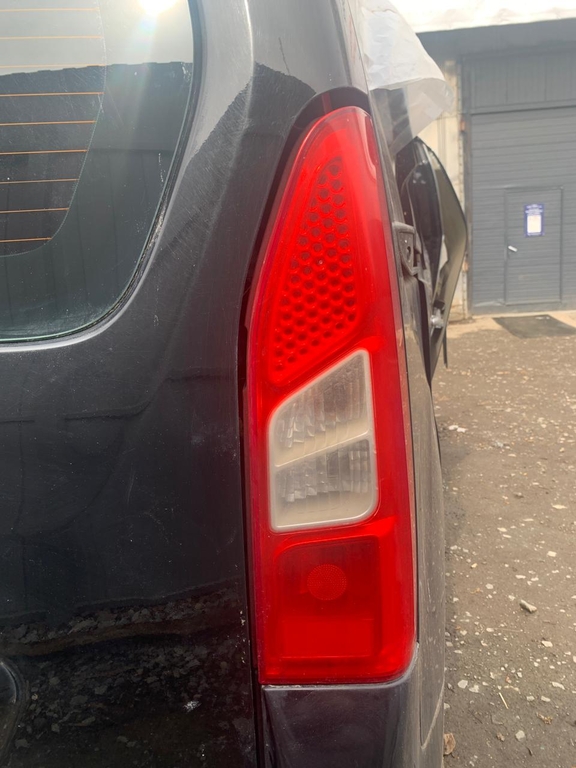 Фонарь Зад Прав PEUGEOT PARTNER TEPEE 6351FH б/у