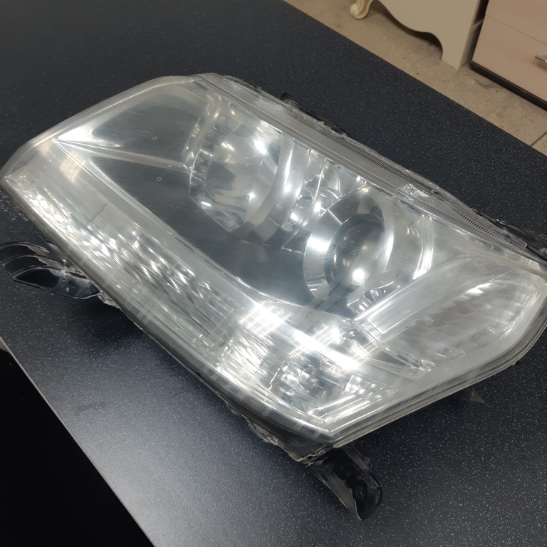 Фара SUZUKI Grand Vitara TDA4W 2008 Перед.Лев. (Контрактный)