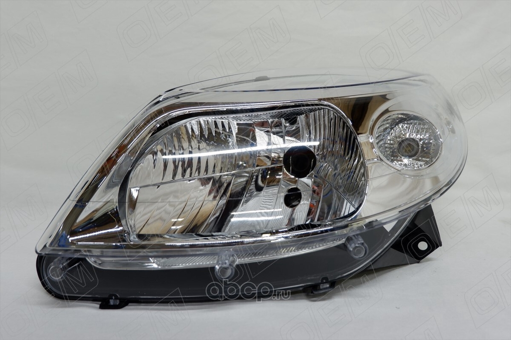 Фара левая Renault Sandero 1 (2009-2014) светлая OEM0138FL OEM 8200733878