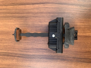 Ограничитель двери Перед Лев BMW X5 E70 51217141024 б/у
