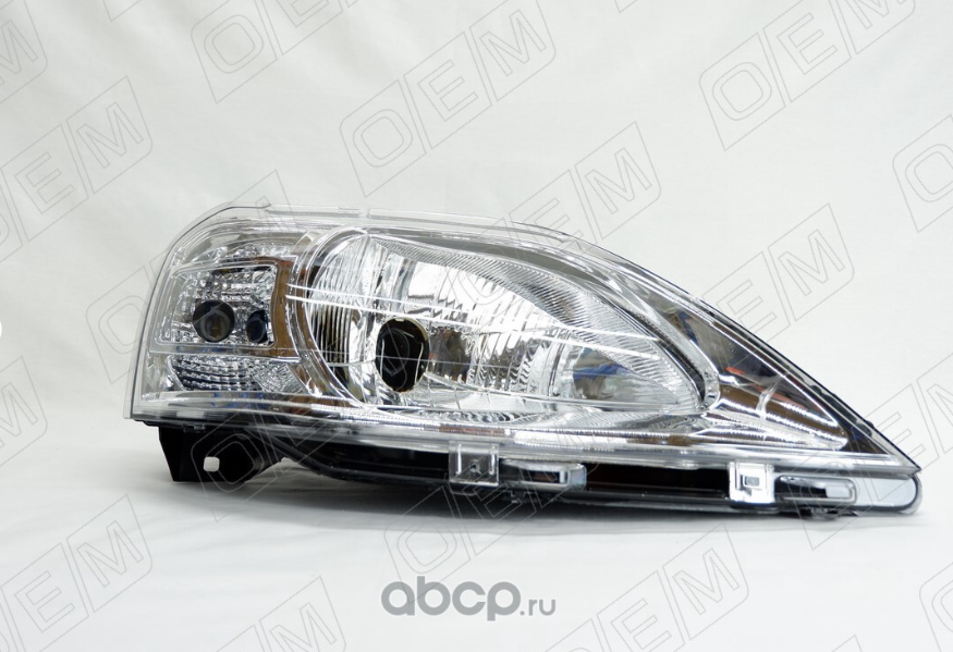 Фара правая Renault Logan 1 2009-2014, повторитель ближе к крылу, с корректором